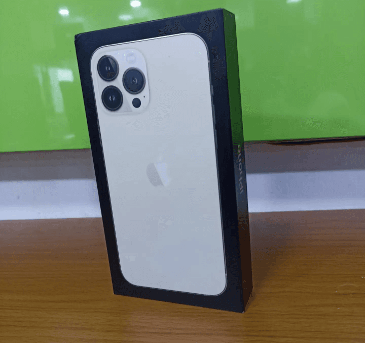 iPhone 13 pro Max  thumbnail 3