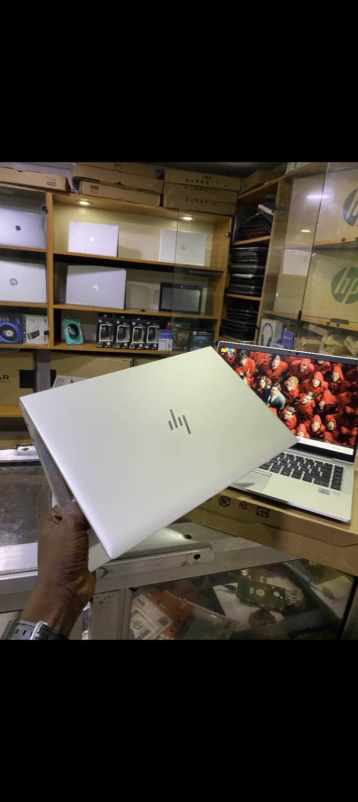 HP EliteBook 840 G7 (10th Gen Core i5)  Sleek  Fast  Reliable (Touch screen) thumbnail 2