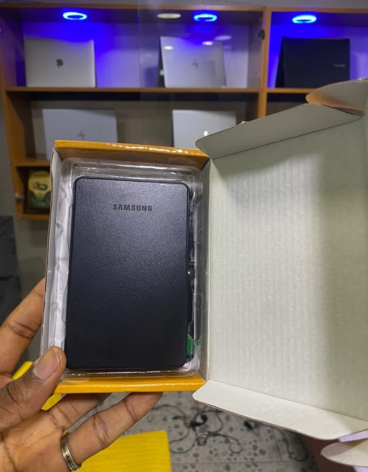 Samsung Hard Disk Casing  thumbnail 2