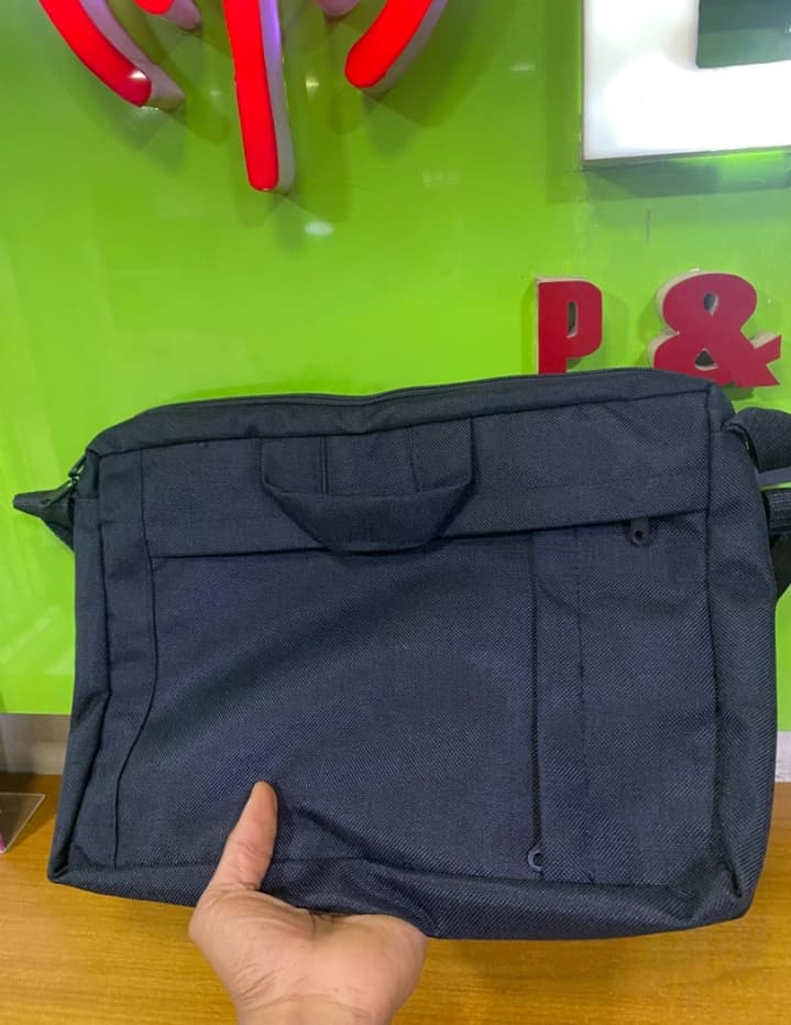 Laptop bag  thumbnail 3