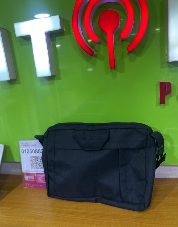 Laptop bag  thumbnail 2