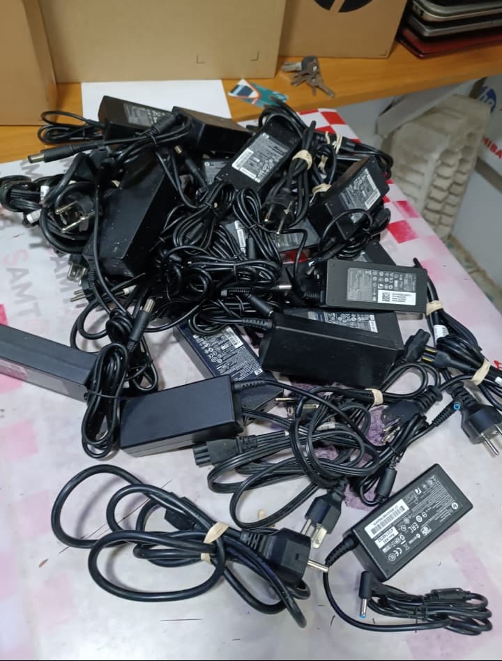 Hp follow come charger