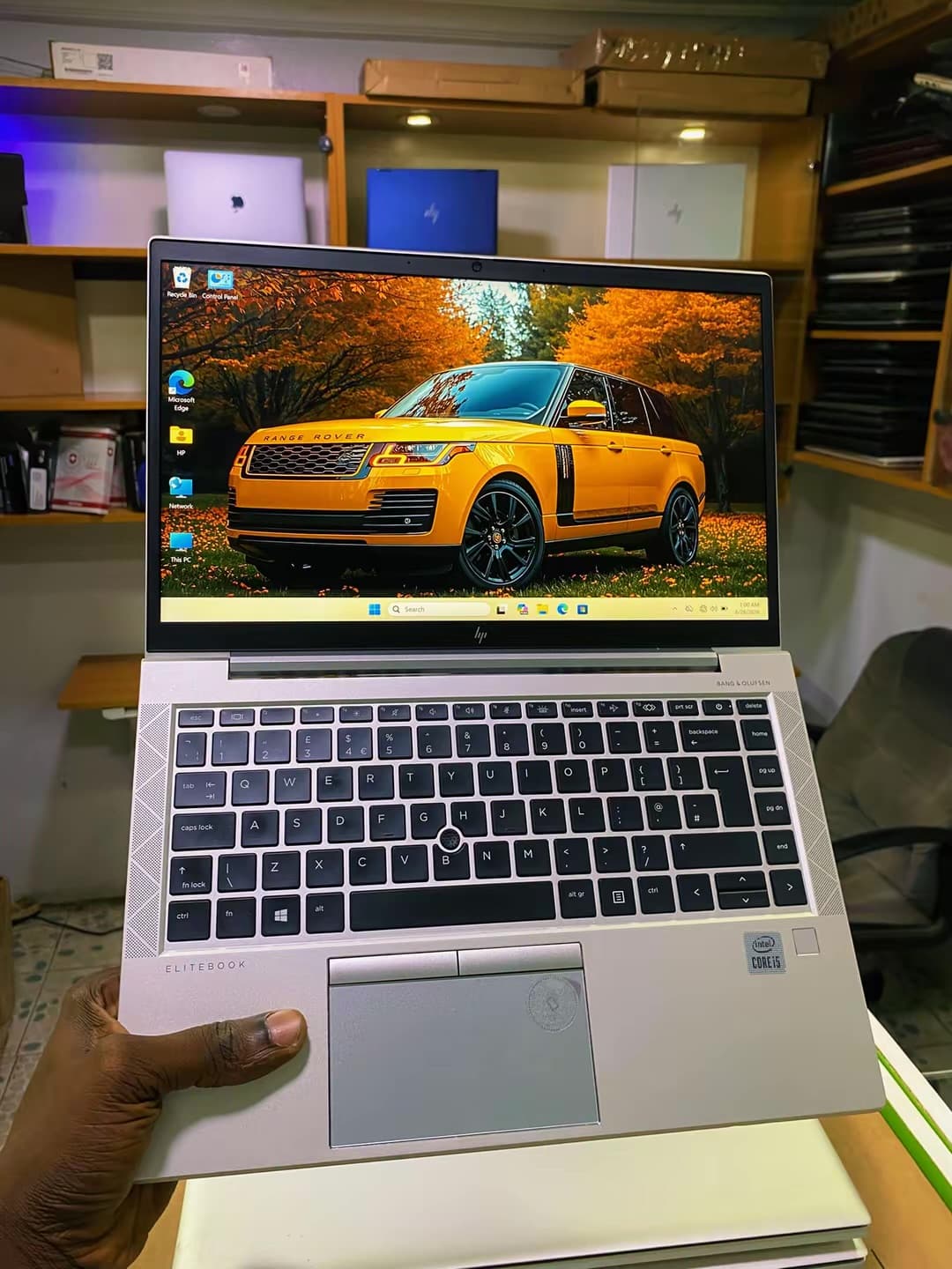 HP EliteBook 840 G7 (10th Gen Core i5)  Sleek  Fast  Reliable